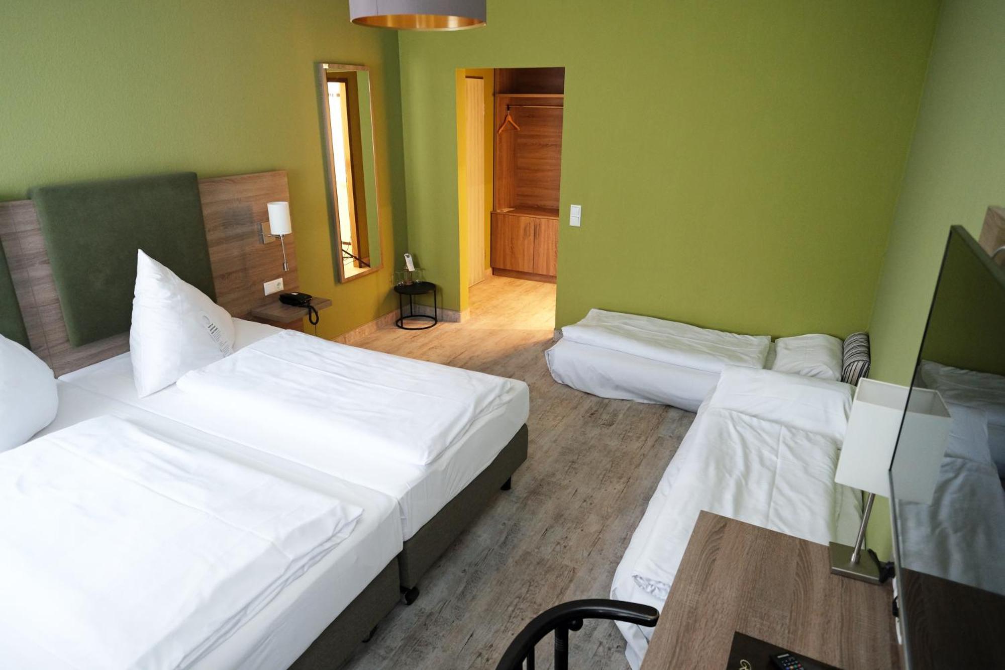 Hotel Roemerstadt Gersthofen Bagian luar foto