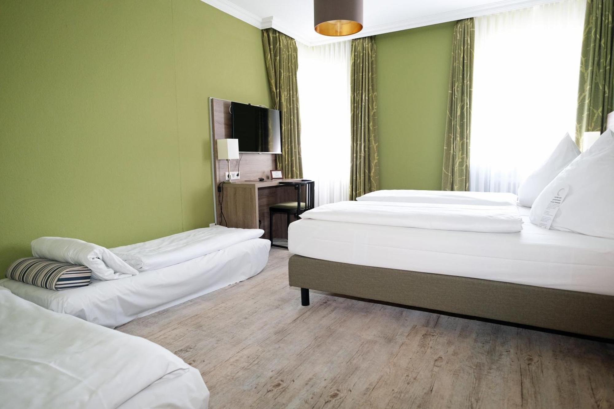 Hotel Roemerstadt Gersthofen Bagian luar foto
